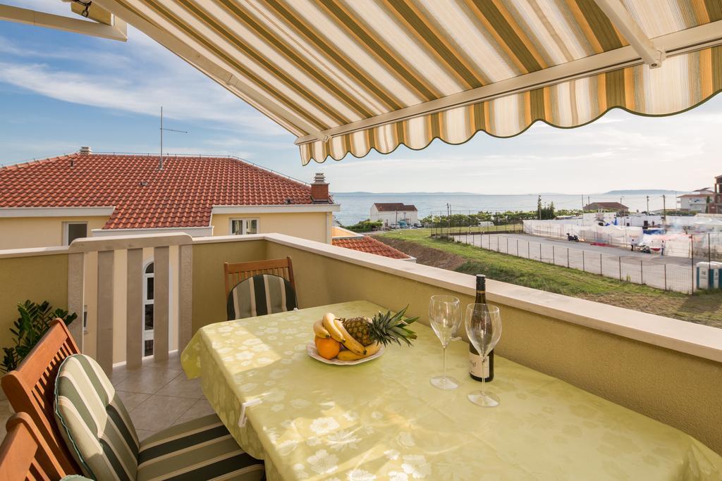 Apartments Leon Podstrana Kamer foto